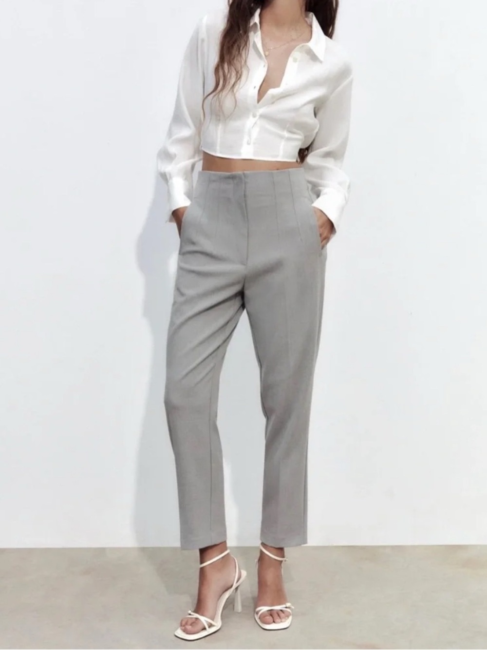 Zara Straight-Leg High-Waist Trousers in Gray - XS